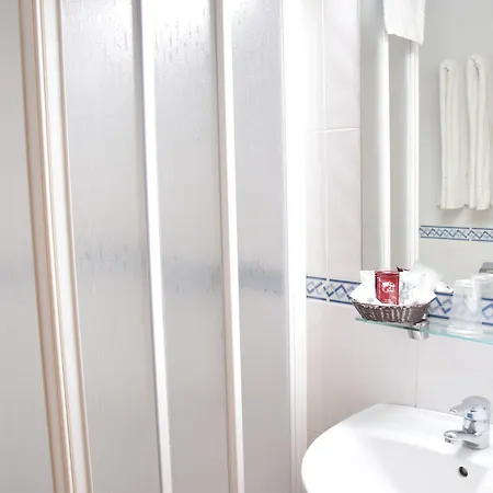 Anosa Casa Πανσιόν 3*